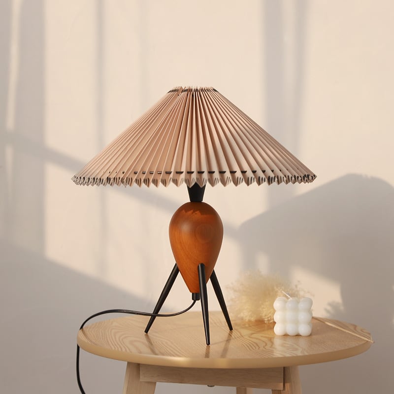 Matin Vintage Pleated Table Lamp