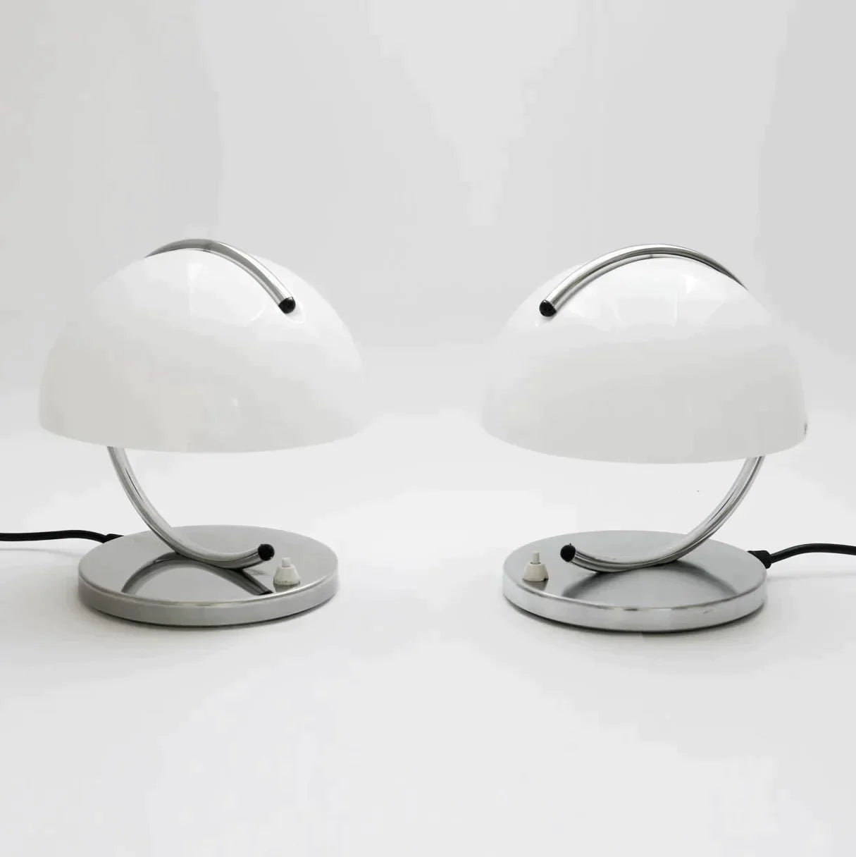 MP Classic Bauhaus Glass Table Lamp